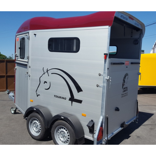 CARRINHA DE 2 LUGARES “TOURING COUNTRY” PARA CAVALOS DE LIBERDADE COM COBERTURA FRONTAL